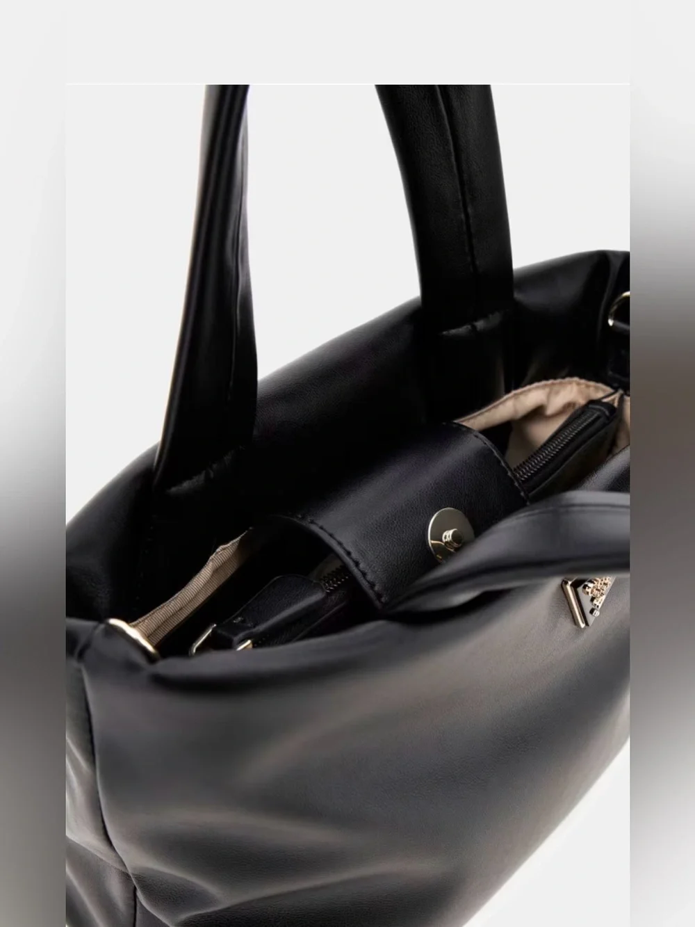 Guess Sunetra Shoulder Bag. Black/Gold._11